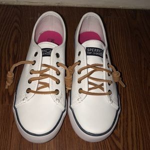 Speedy Seacoast (Girls size 2.5M)